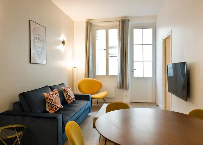 Pick A Flat's Near Montmartre - Rue De Navarin * Париж
